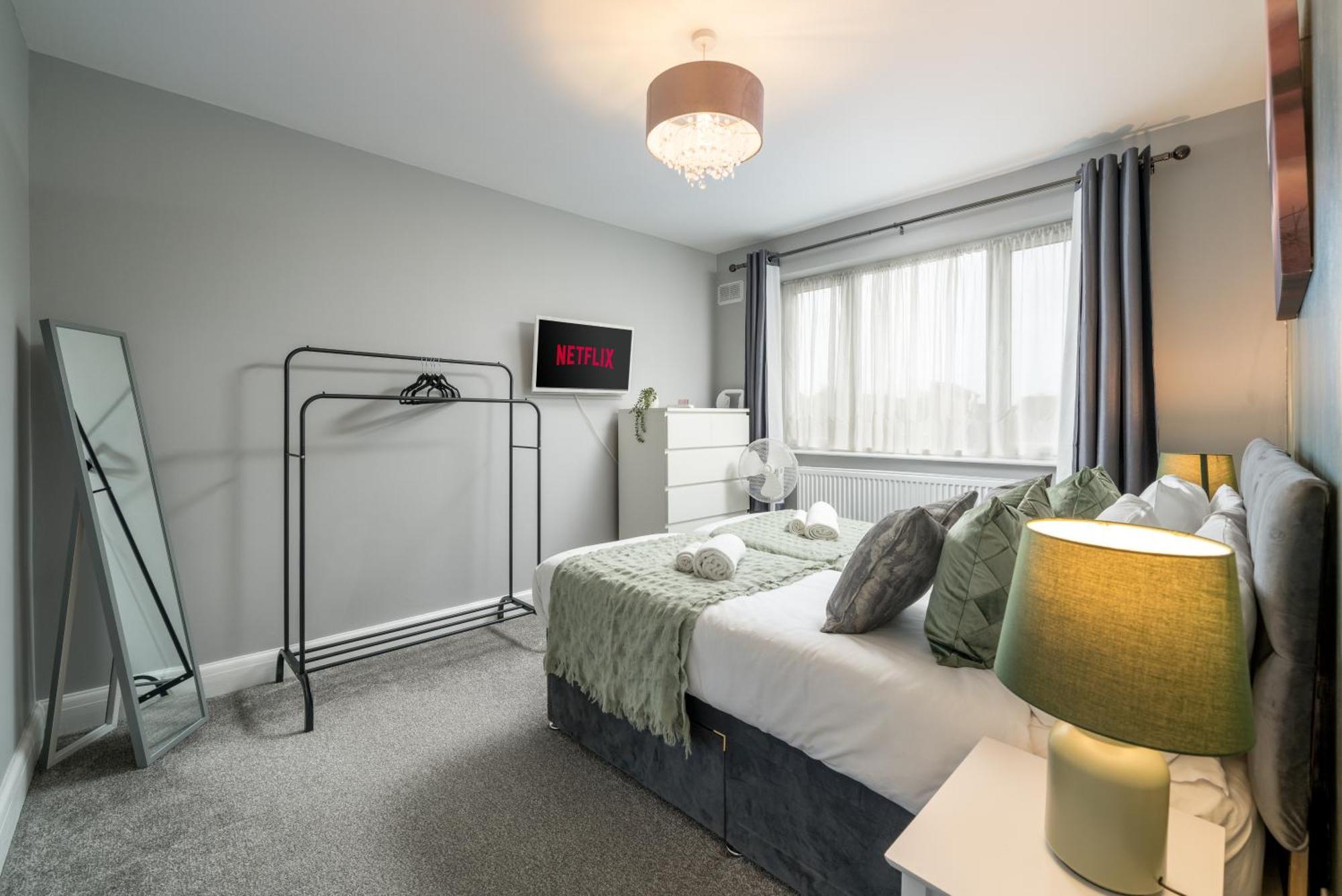 Lux 3Bed Near Wembley With Parking By Oceana Group - Sleeps 8 Διαμέρισμα Harrow Εξωτερικό φωτογραφία